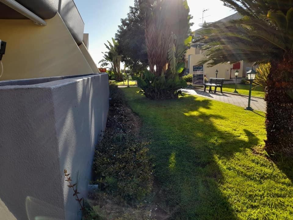 לאגוּ‏ש Condominio Do Mar מראה חיצוני תמונה