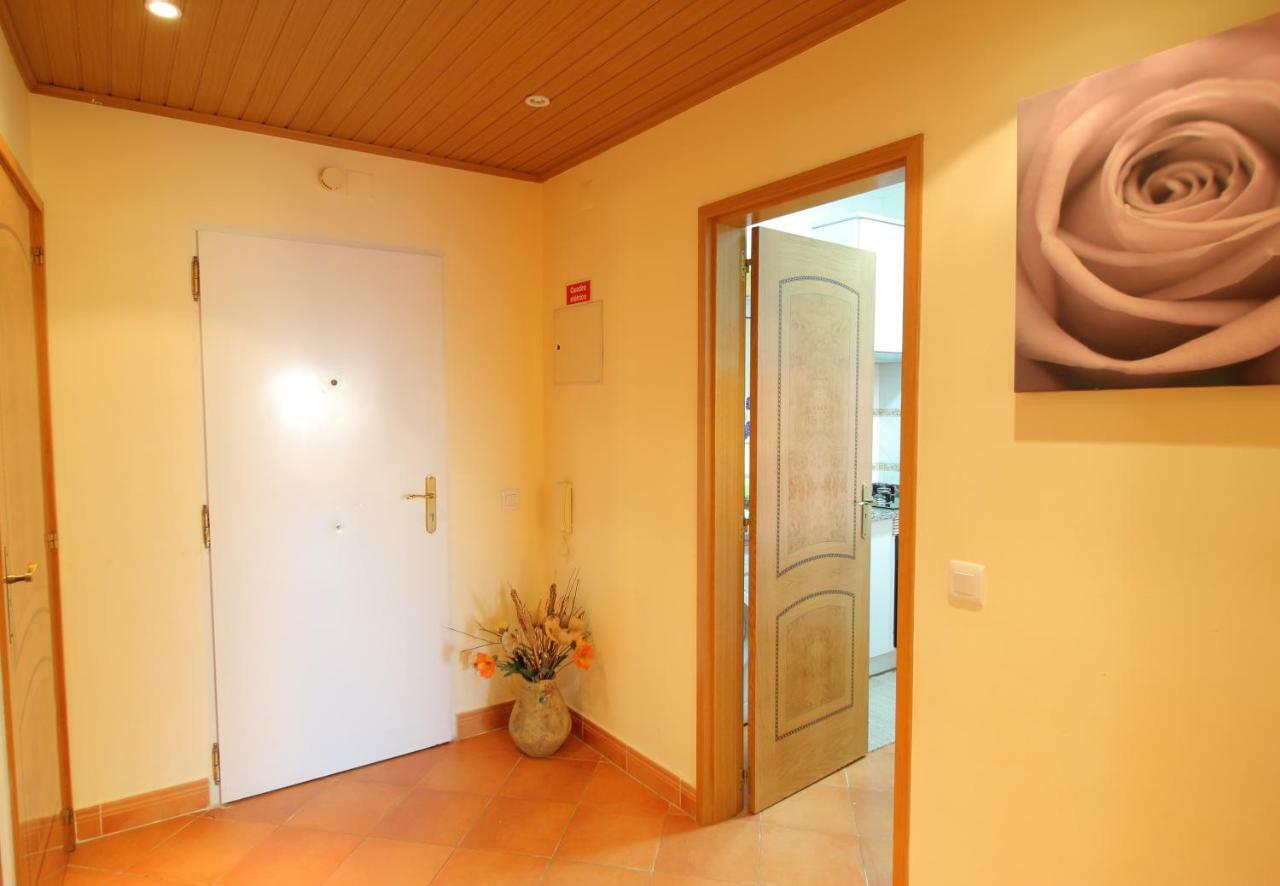 לאגוּ‏ש Condominio Do Mar מראה חיצוני תמונה